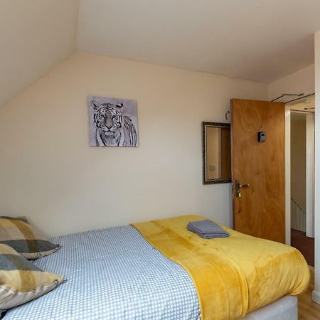 Newcastle City Studio Apartments Buitenkant foto