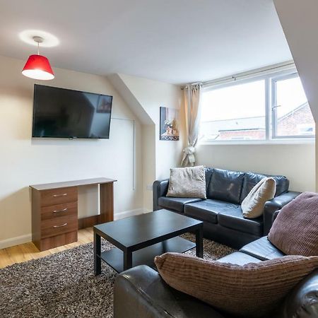 Newcastle City Studio Apartments Buitenkant foto