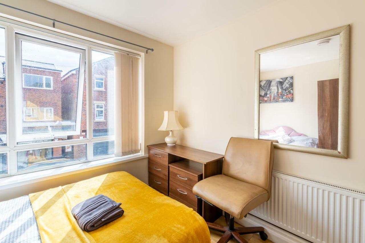 Newcastle City Studio Apartments Buitenkant foto
