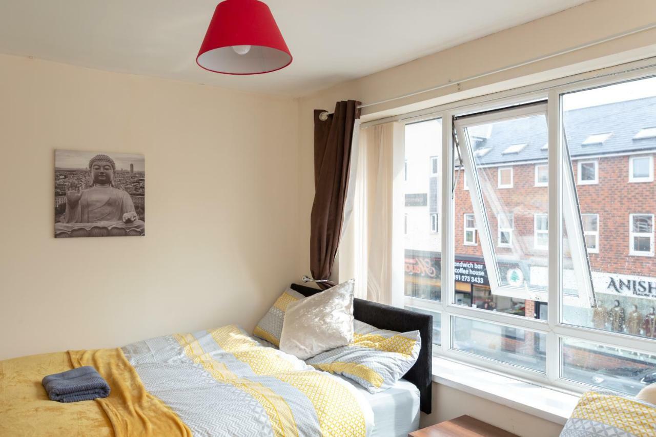 Newcastle City Studio Apartments Buitenkant foto