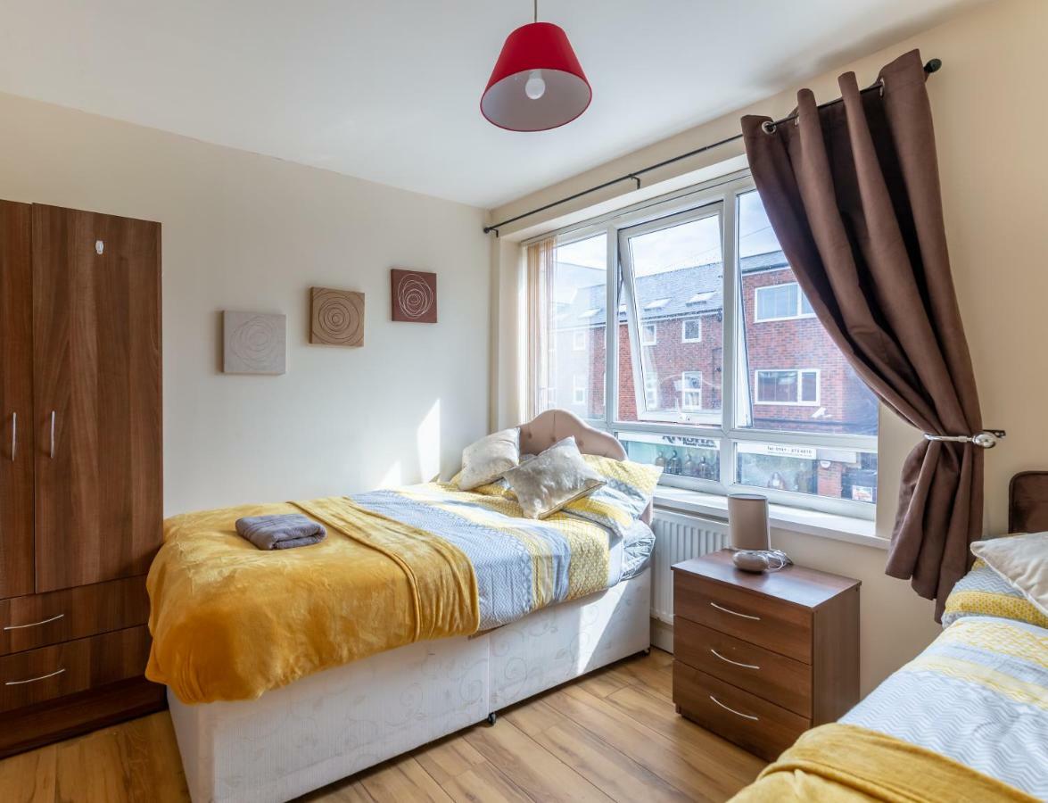 Newcastle City Studio Apartments Buitenkant foto